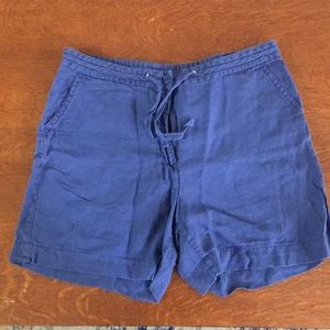L.L. Bean Classic Fit Shorts size 16